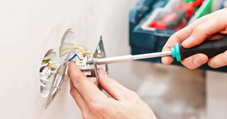 Электромонтажные работы в Архангельске от Мастер24 — электромонтаж под ключ, цены от 1645 руб., заказать услуги